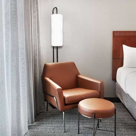 Отель Courtyard By Marriott Memphis Airport Экстерьер фото