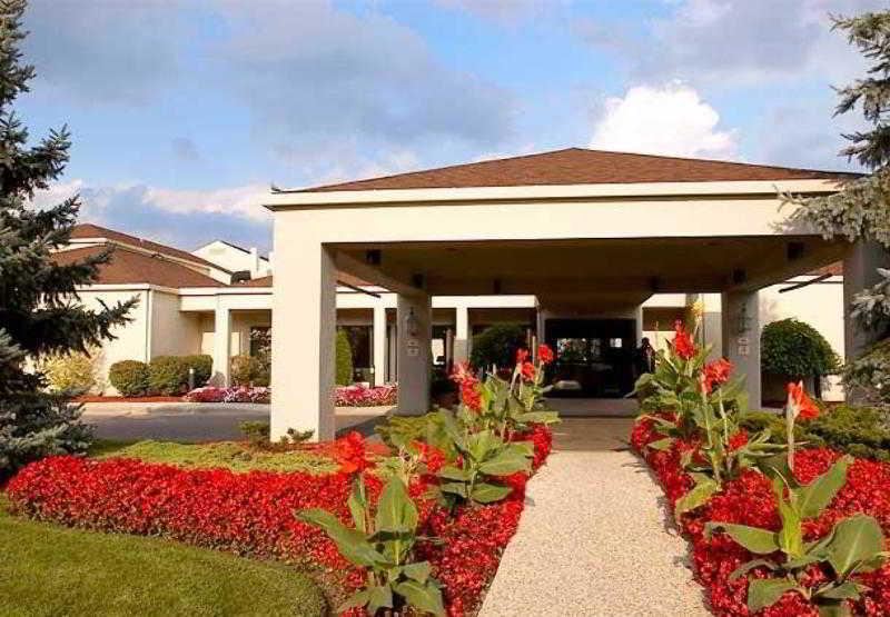 Отель Courtyard By Marriott Memphis Airport Экстерьер фото